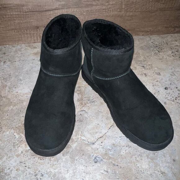 UGG Women's Classic Mini II Boots Size 9 Black 1016222 Sheepskin Ankle Slip On - Picture 5 of 9